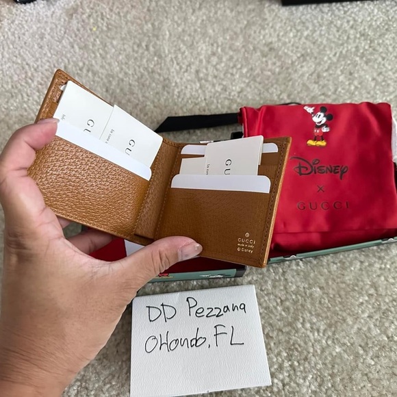 New Gucci x Micky wallet - Picture 2 of 5